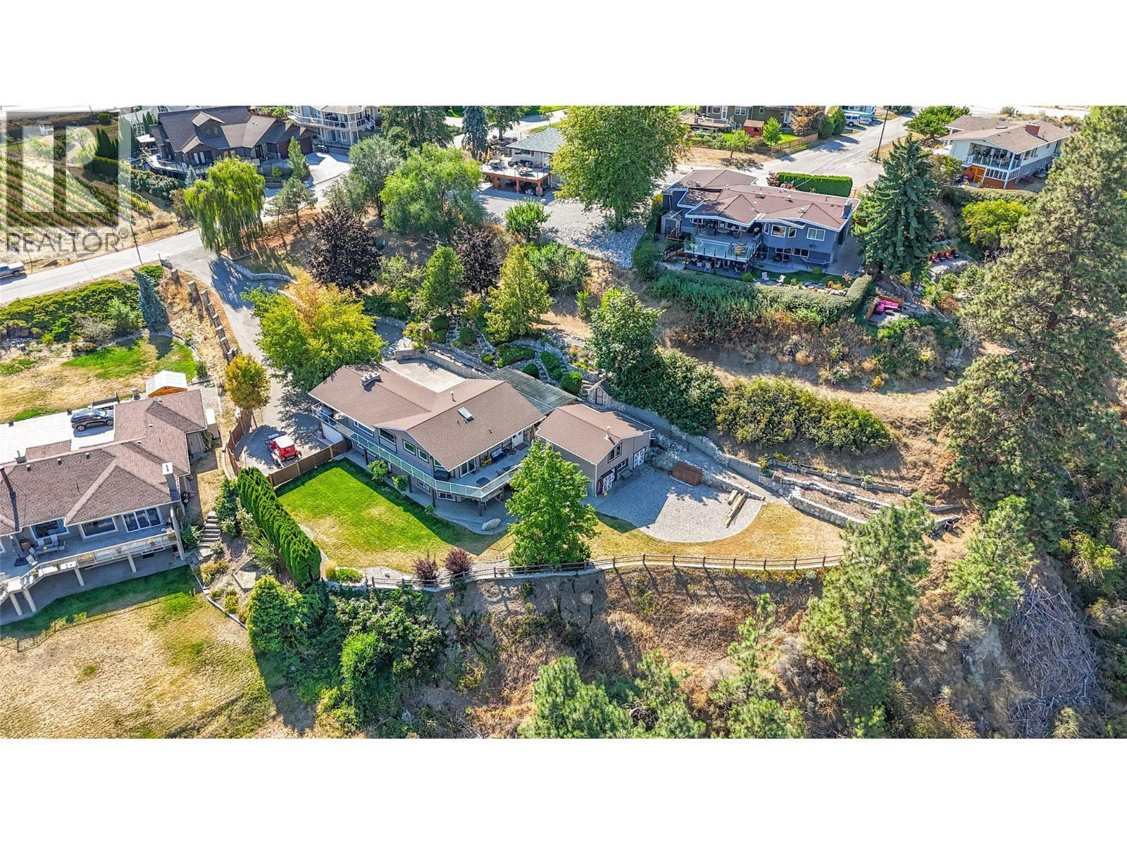 6318 Faircrest Street. Summerland, British Columbia