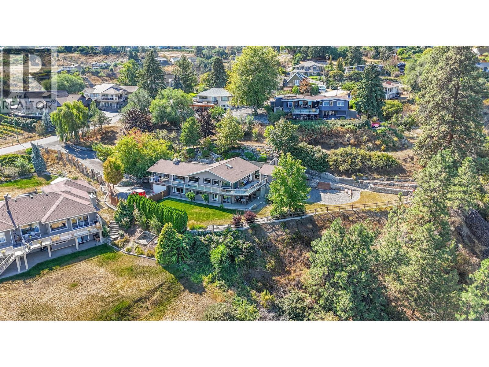 6318 Faircrest Street. Summerland, British Columbia