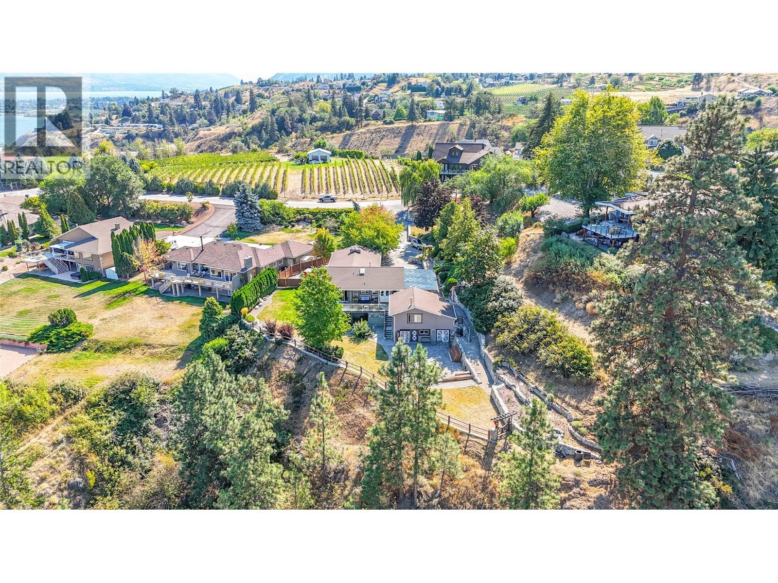 6318 Faircrest Street. Summerland, British Columbia