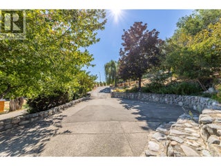 6318 Faircrest Street. Summerland, British Columbia
