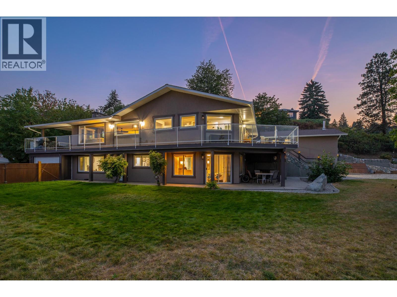 6318 Faircrest Street. Summerland, British Columbia