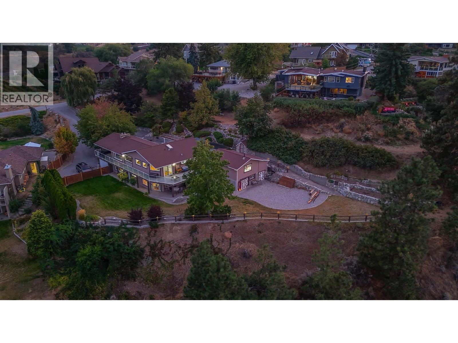 6318 Faircrest Street. Summerland, British Columbia