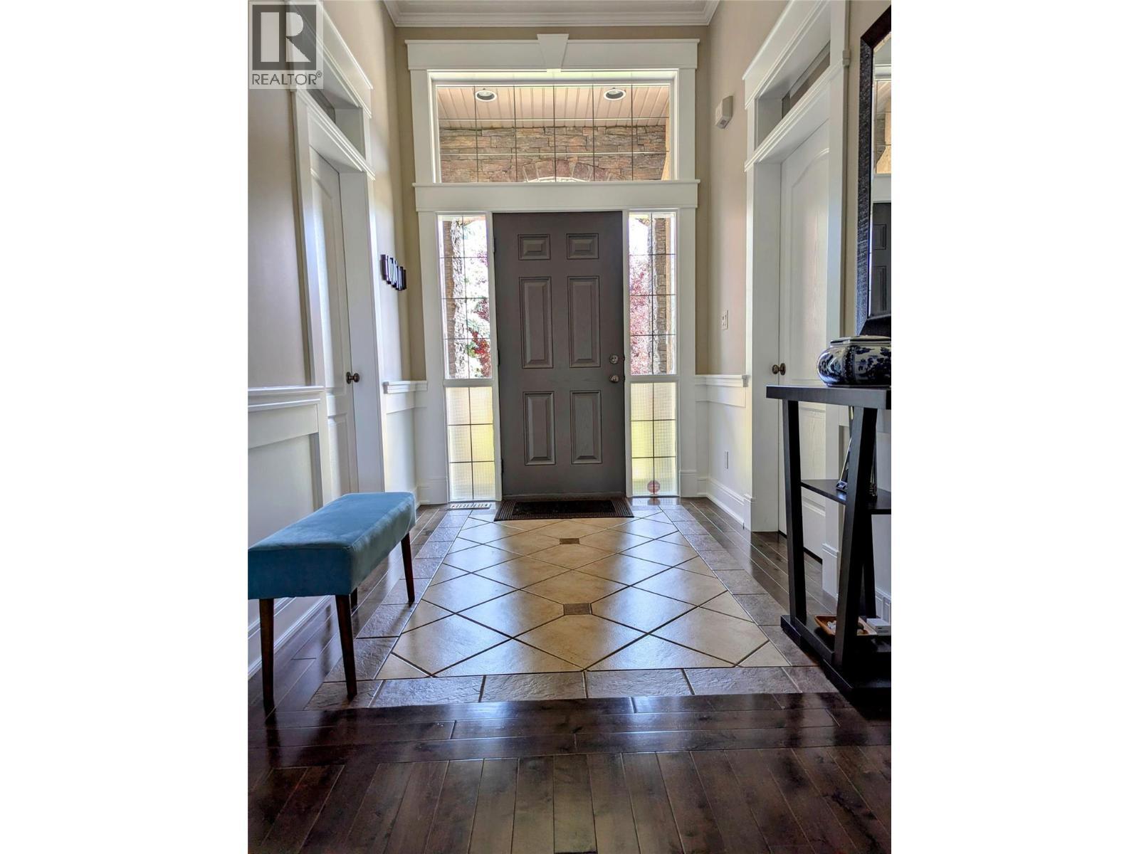 2306 Quail Run Drive. Kelowna, British Columbia