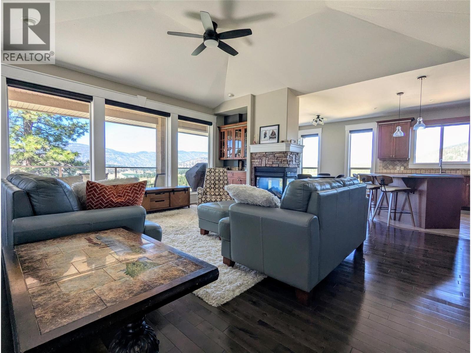 2306 Quail Run Drive. Kelowna, British Columbia