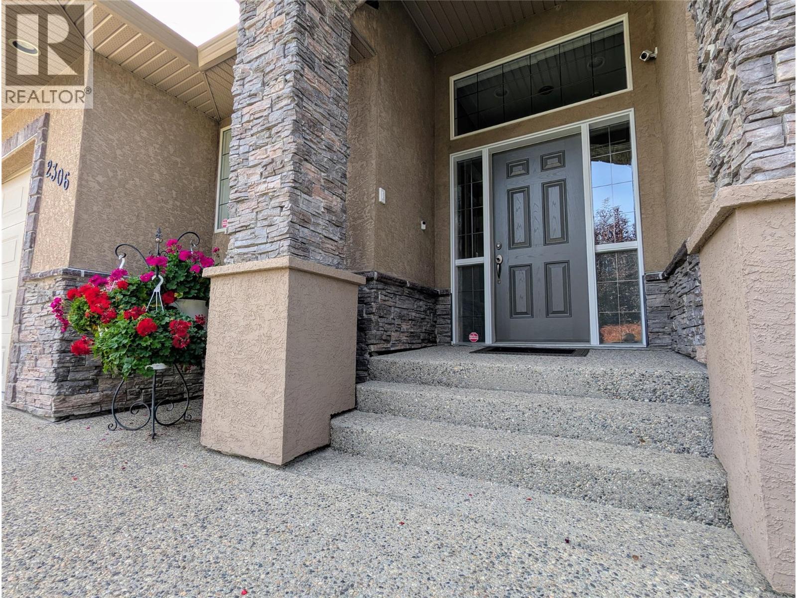 2306 Quail Run Drive. Kelowna, British Columbia