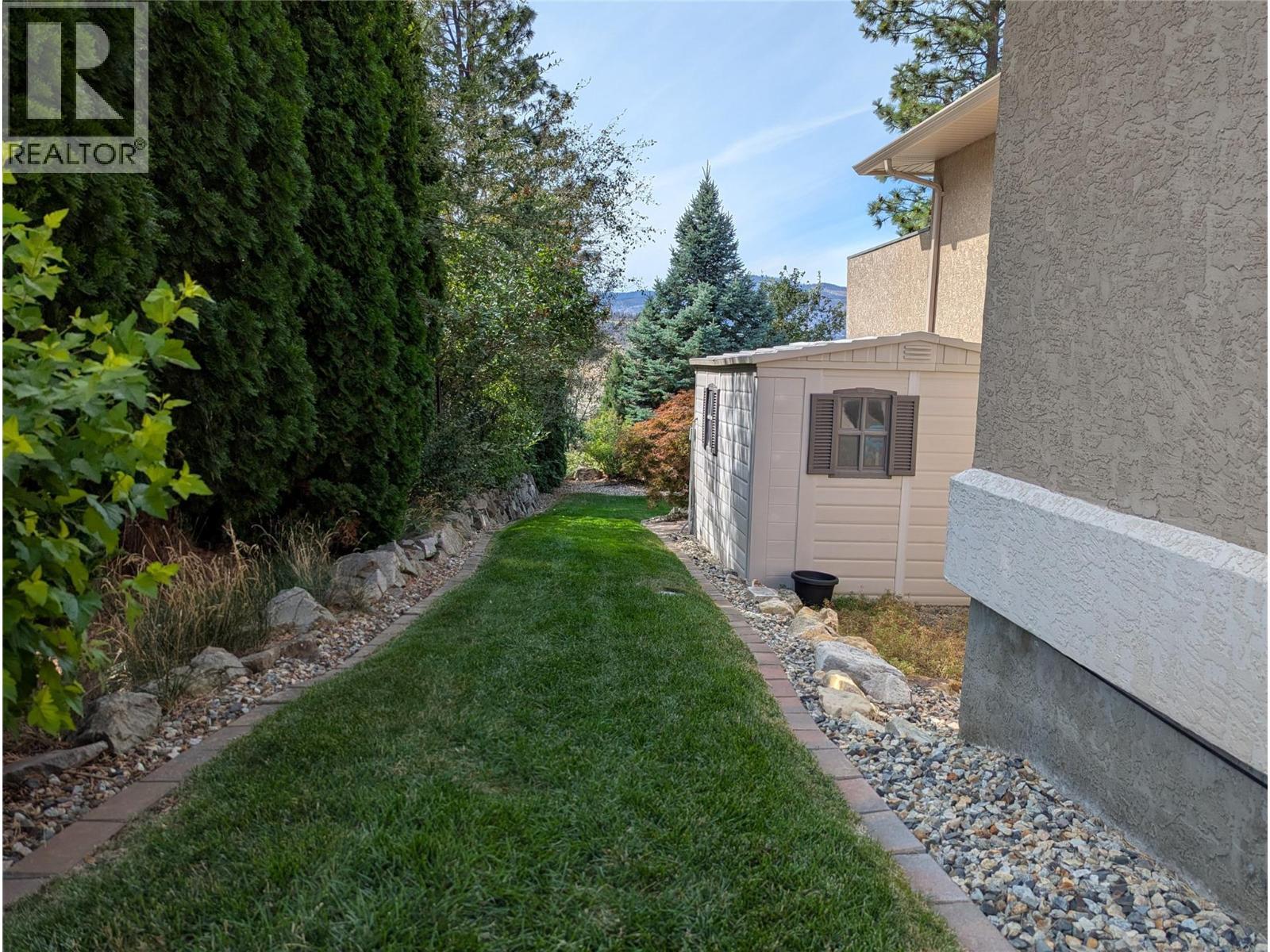 2306 Quail Run Drive. Kelowna, British Columbia