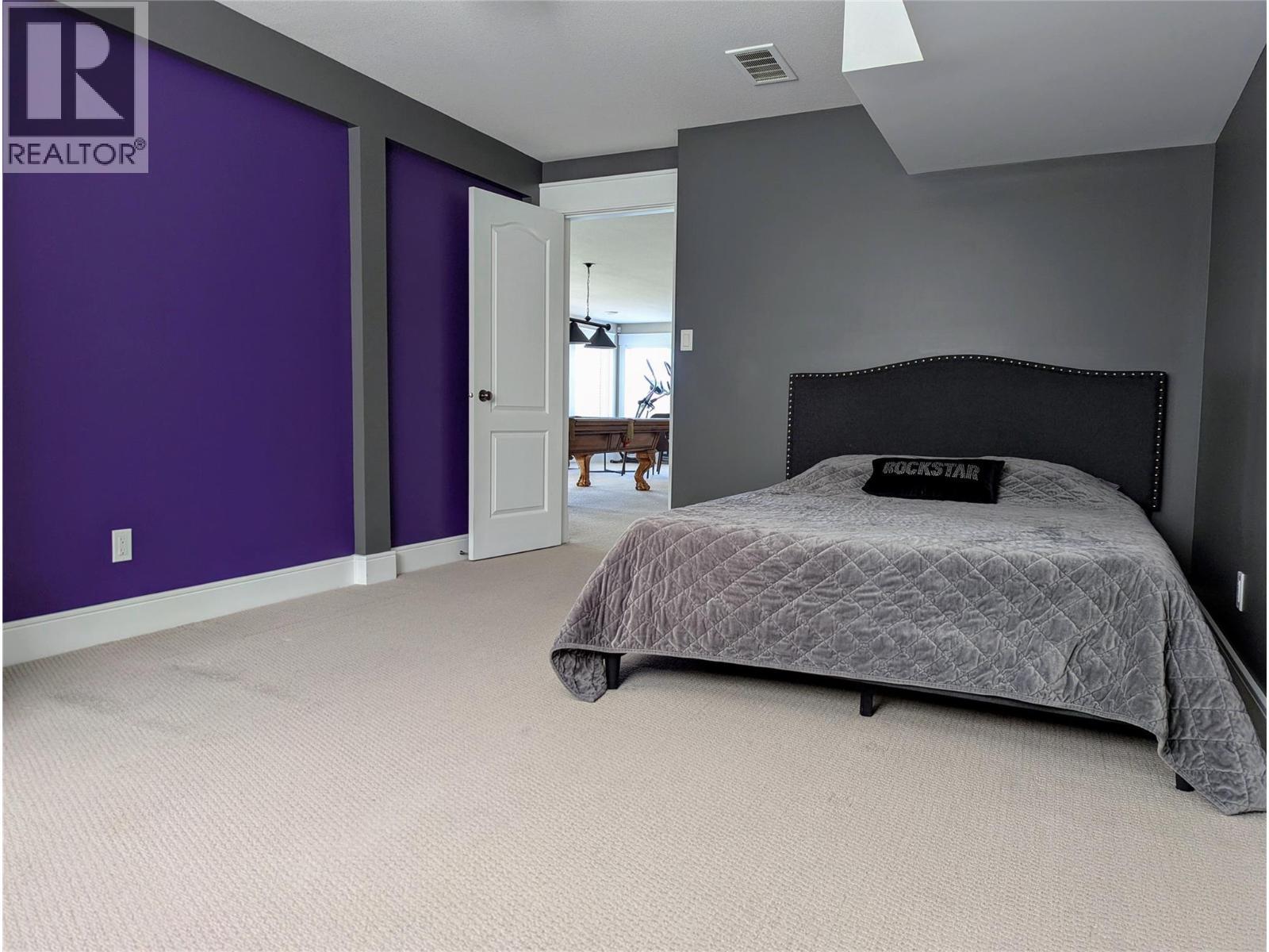 2306 Quail Run Drive. Kelowna, British Columbia