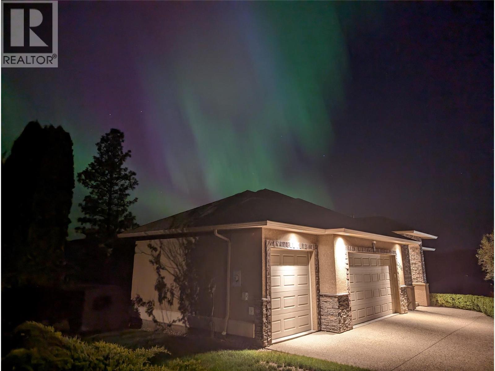 2306 Quail Run Drive. Kelowna, British Columbia