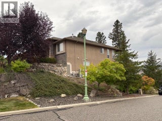 2306 Quail Run Drive. Kelowna, British Columbia