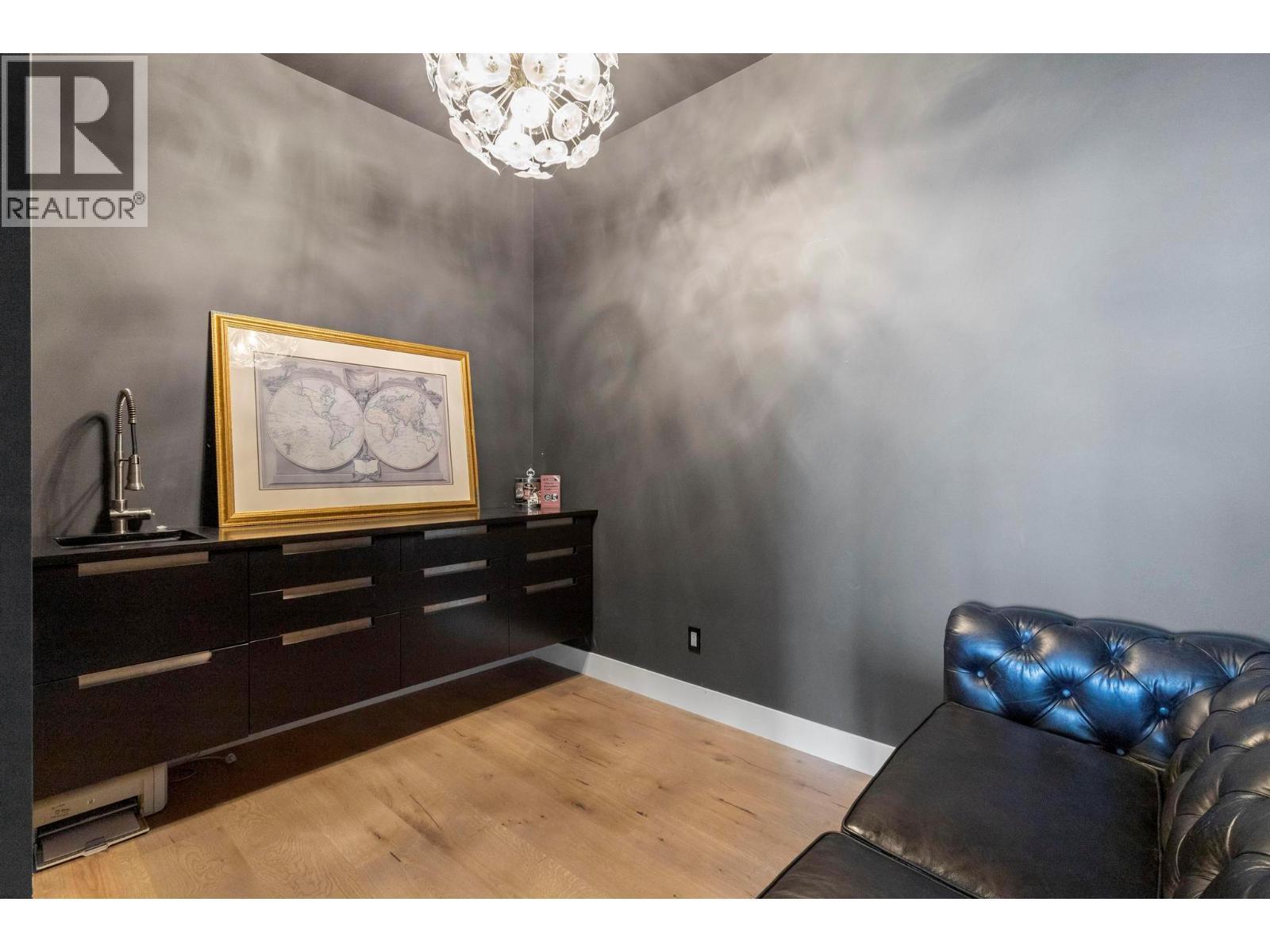 120 Sunset Boulevard. Vernon, British Columbia