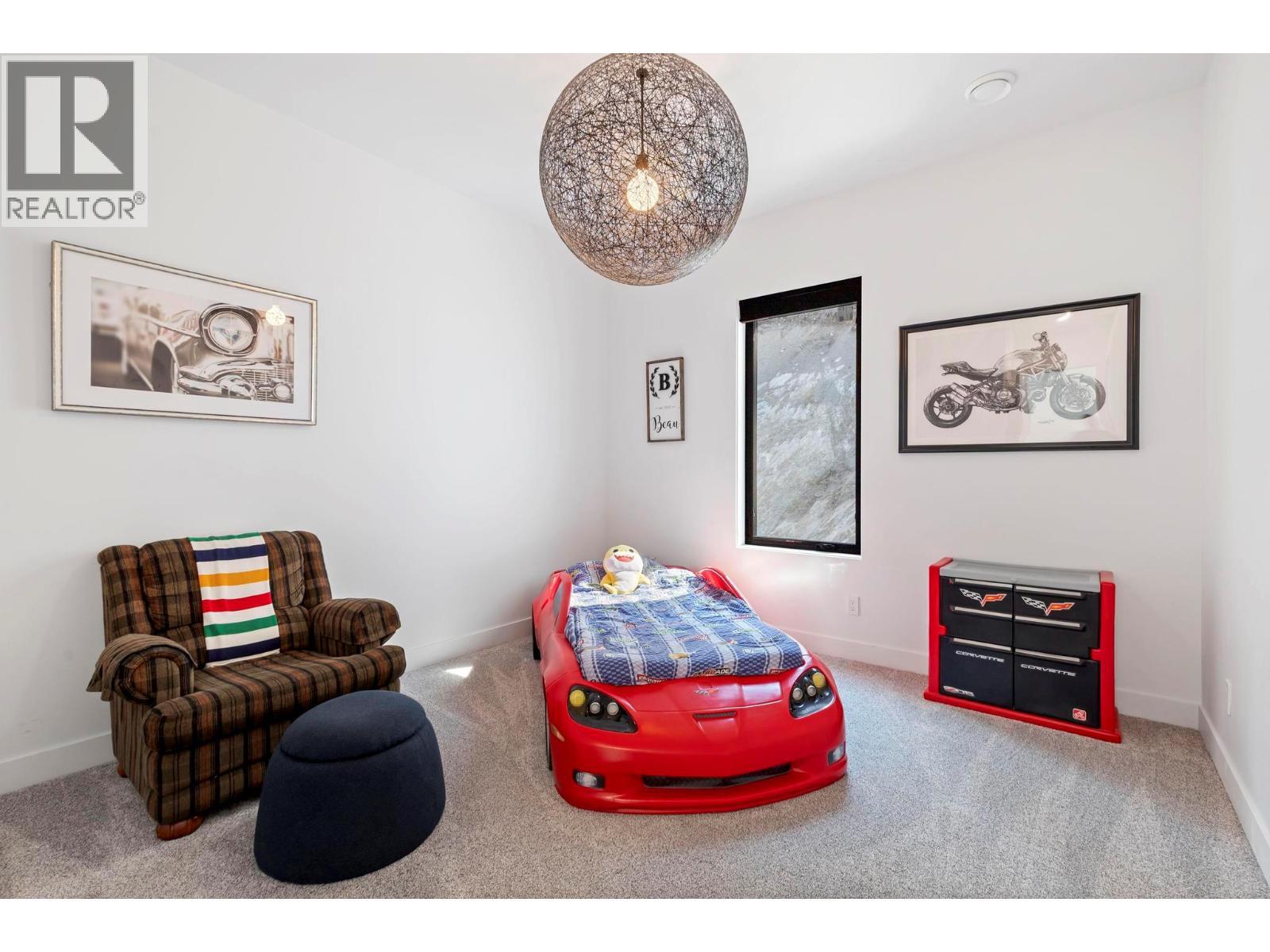 120 Sunset Boulevard. Vernon, British Columbia