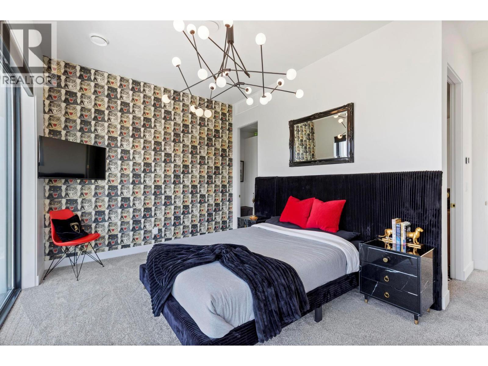 120 Sunset Boulevard. Vernon, British Columbia