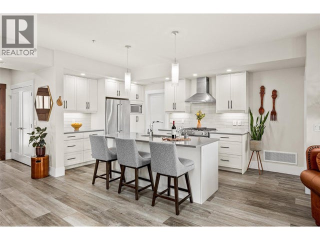 4000 Redstone Crescent Unit# 224, Peachland