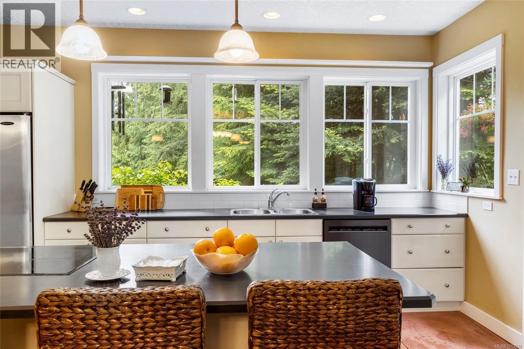 6280 Sooke Road, Sooke