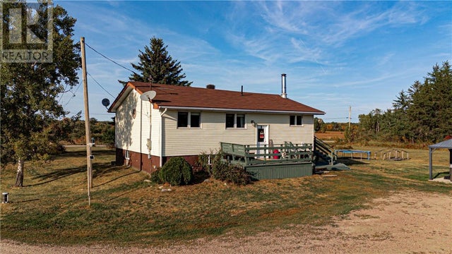 805 Beauparlant Road, St. Charles