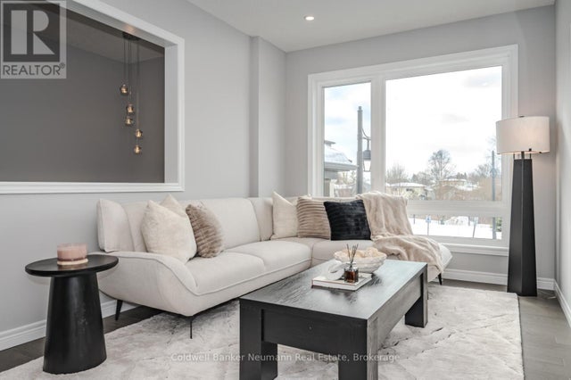 23 Sora Lane, Guelph (grange Road)