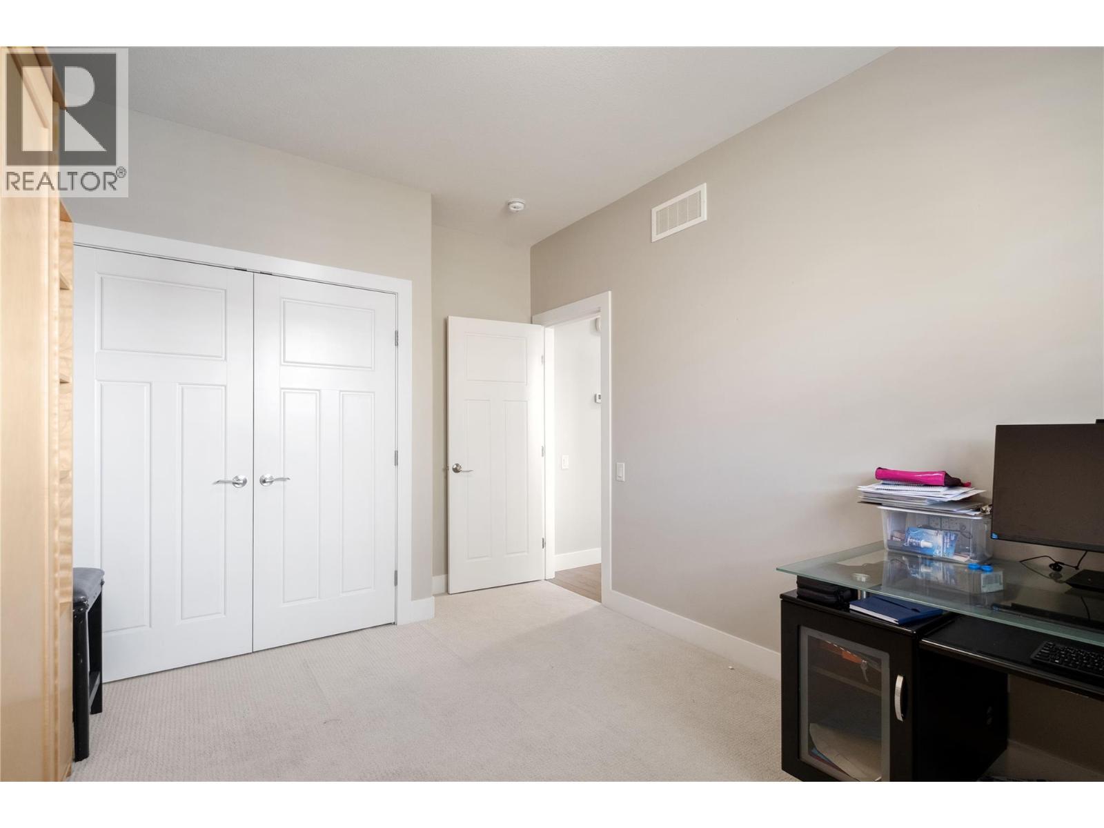 1852 Split Rail Place. Kelowna, British Columbia