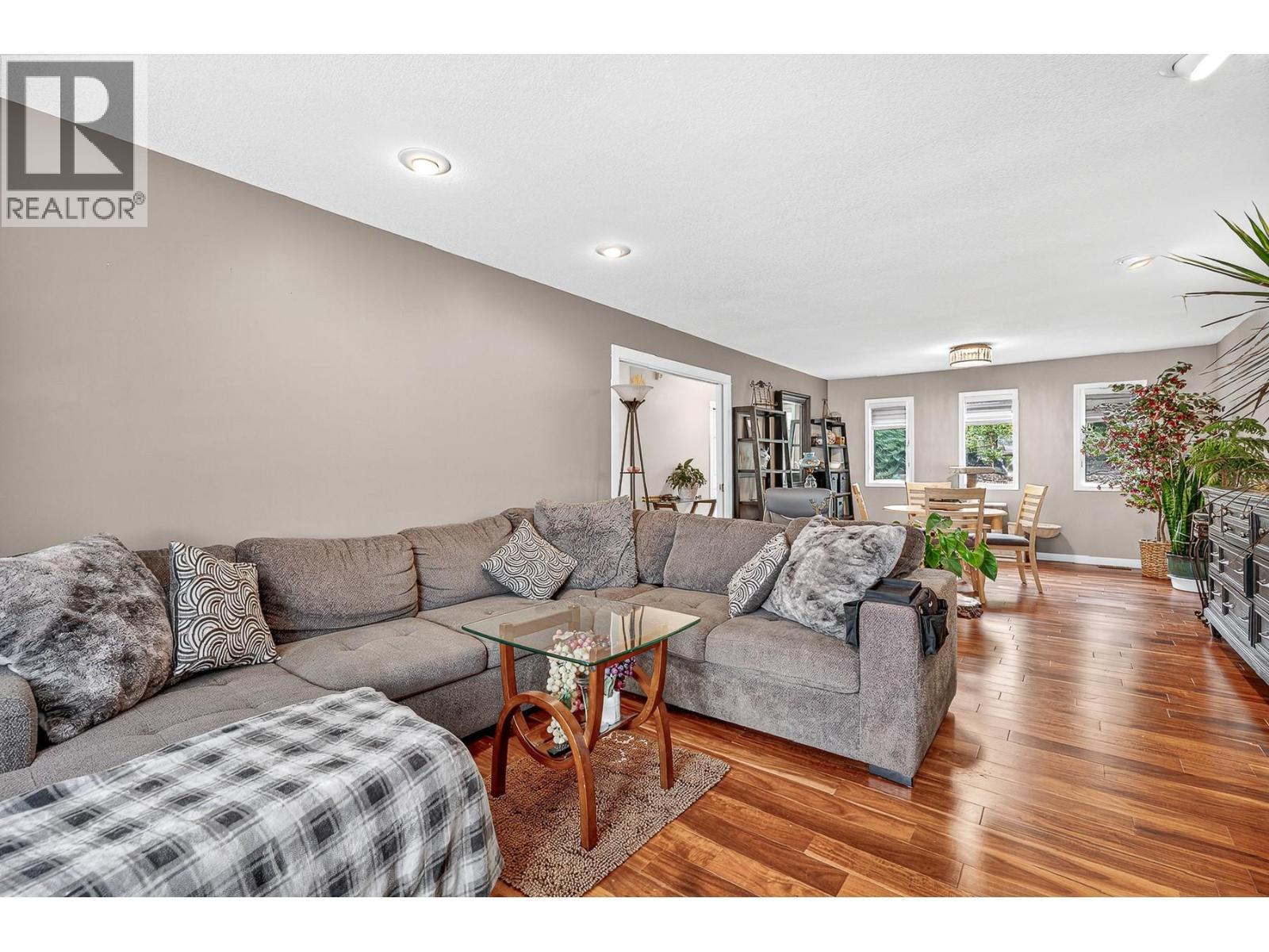 4221 Wellington Drive. Vernon, British Columbia