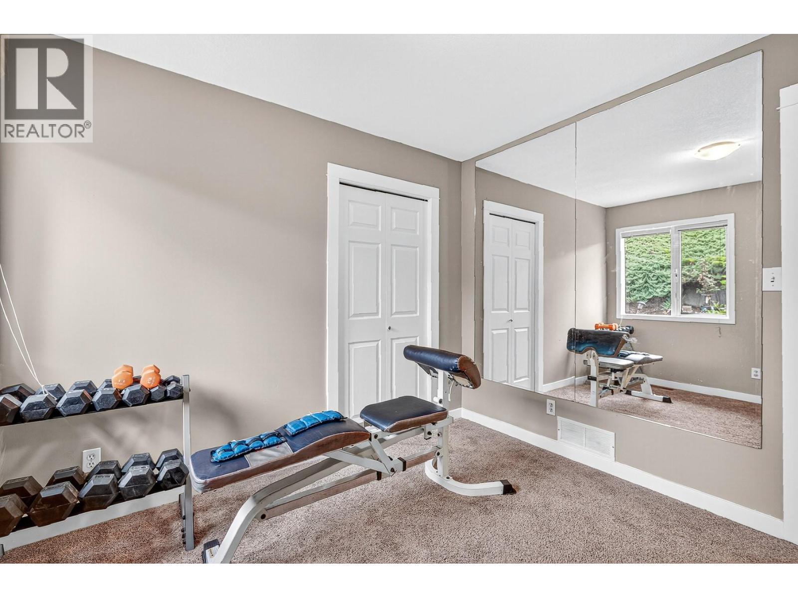 4221 Wellington Drive. Vernon, British Columbia