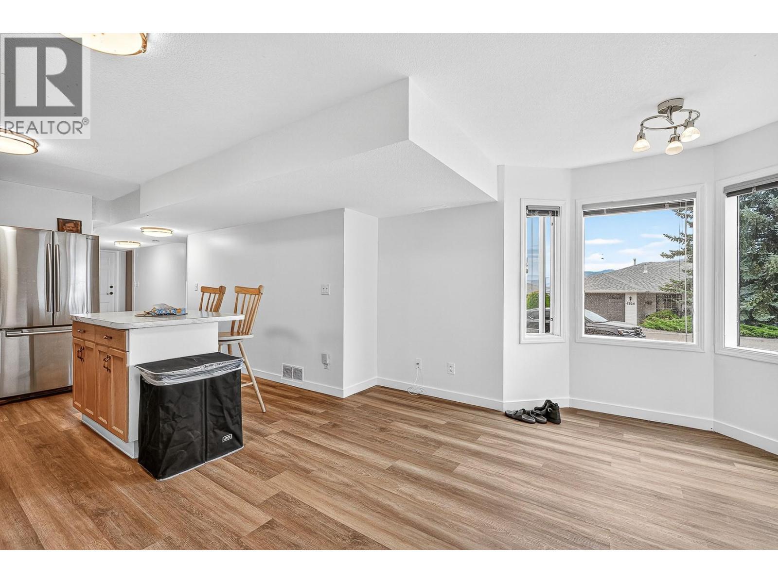 4221 Wellington Drive. Vernon, British Columbia