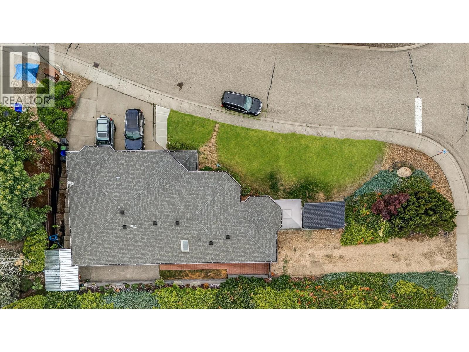 4221 Wellington Drive. Vernon, British Columbia