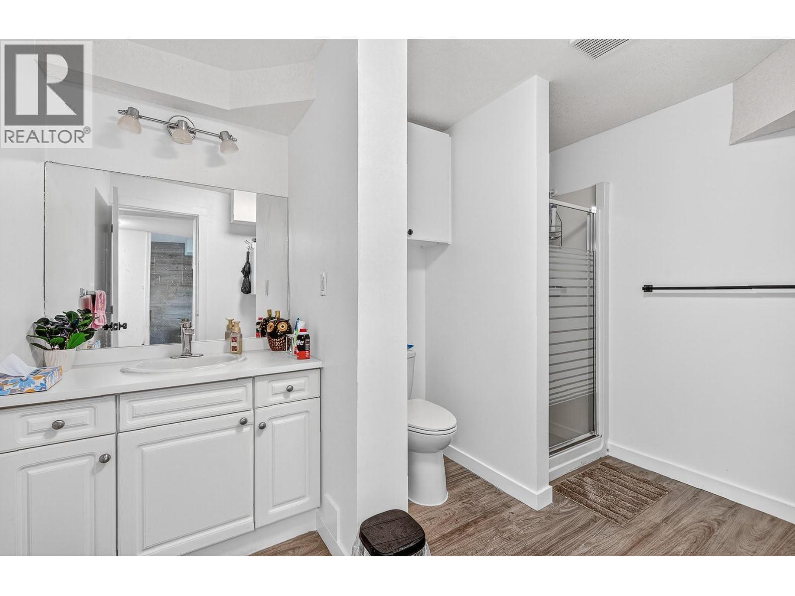 4221 Wellington Drive. Vernon, British Columbia