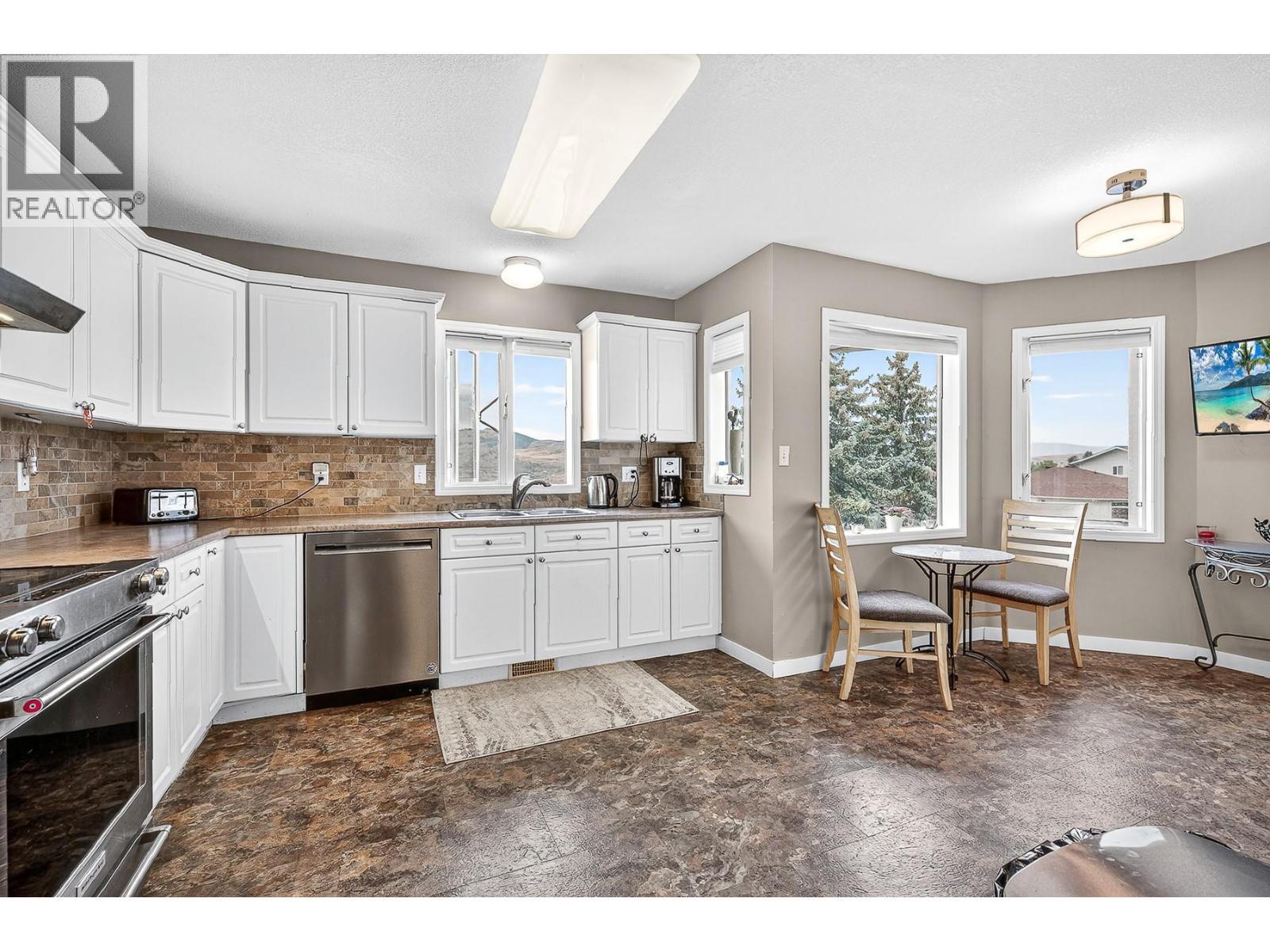 4221 Wellington Drive. Vernon, British Columbia