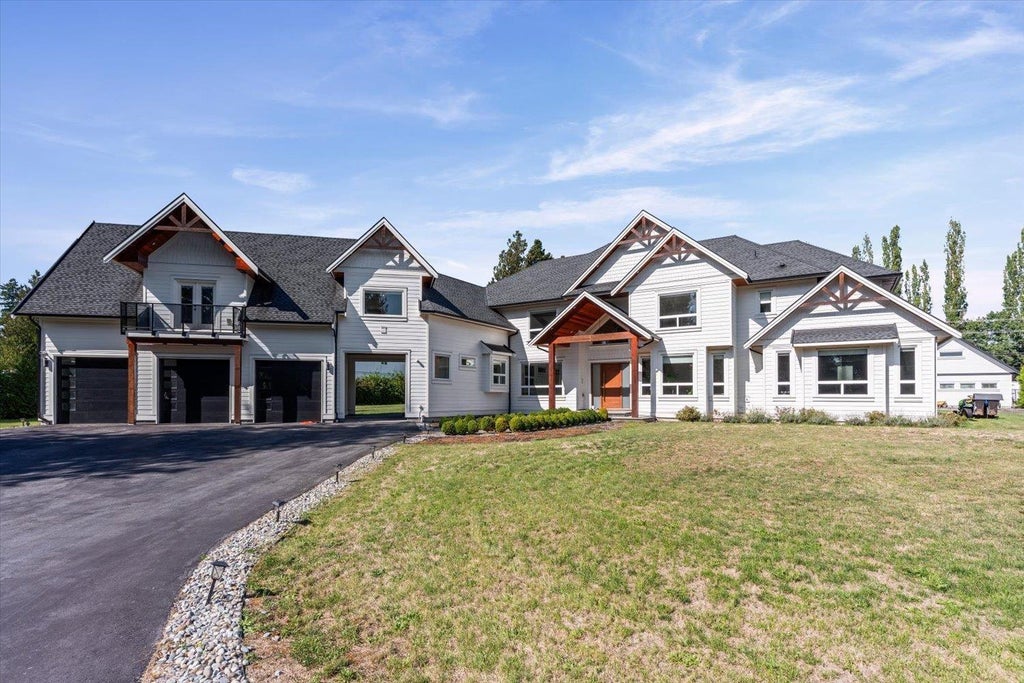 23127 75 Avenue, Langley