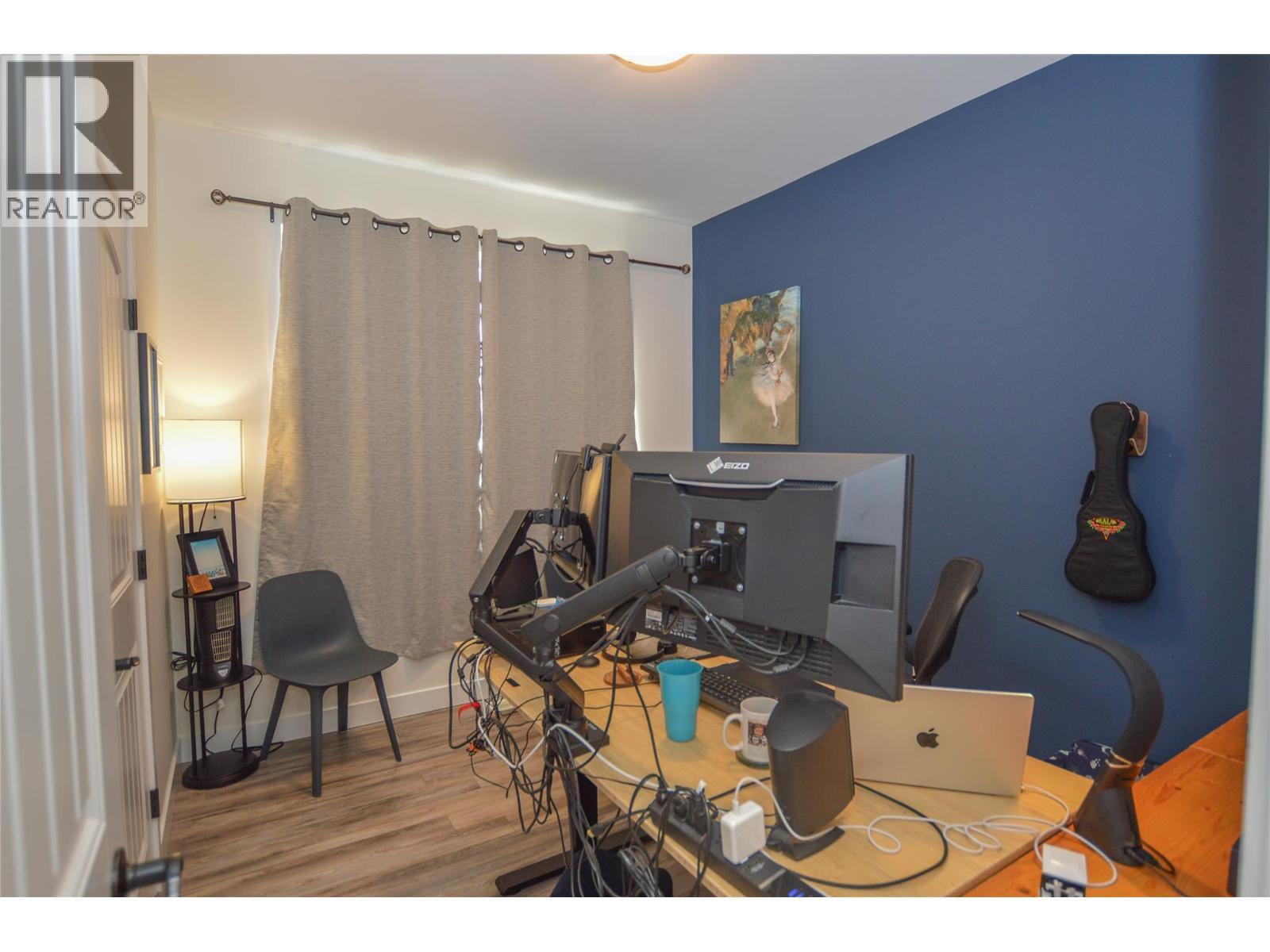 10126 Rand Street. Summerland, British Columbia