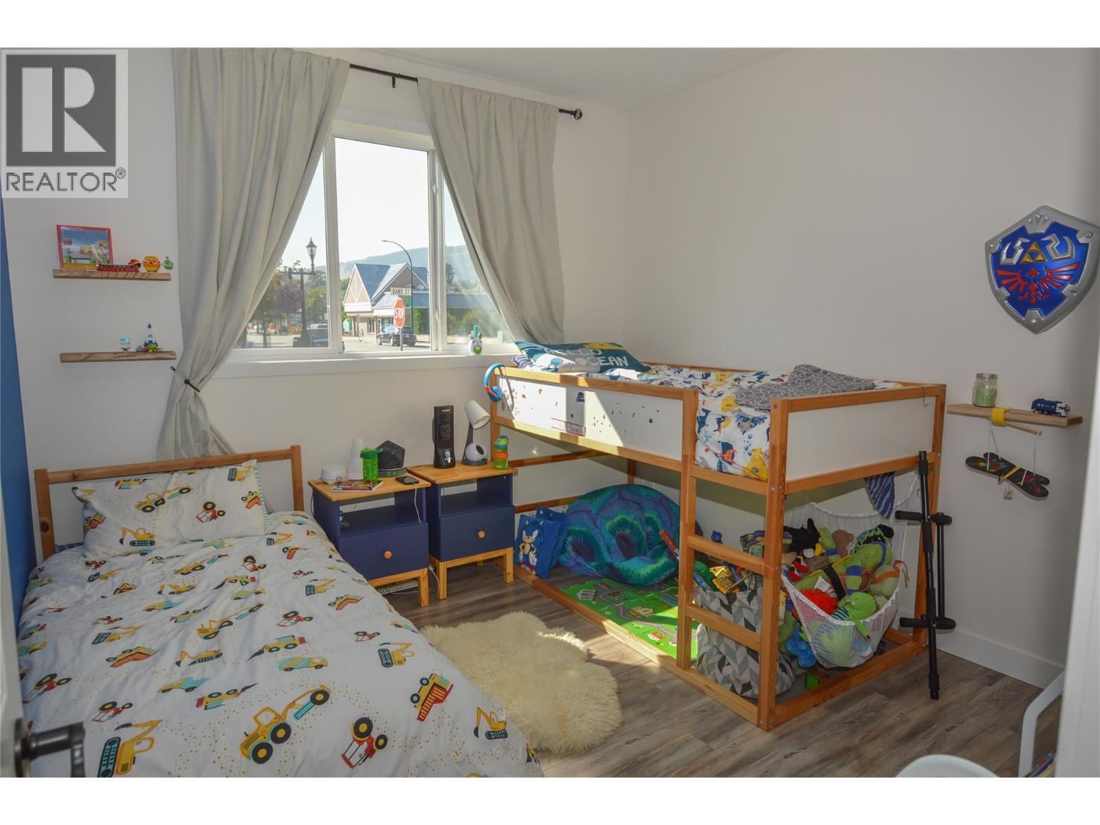 10126 Rand Street. Summerland, British Columbia