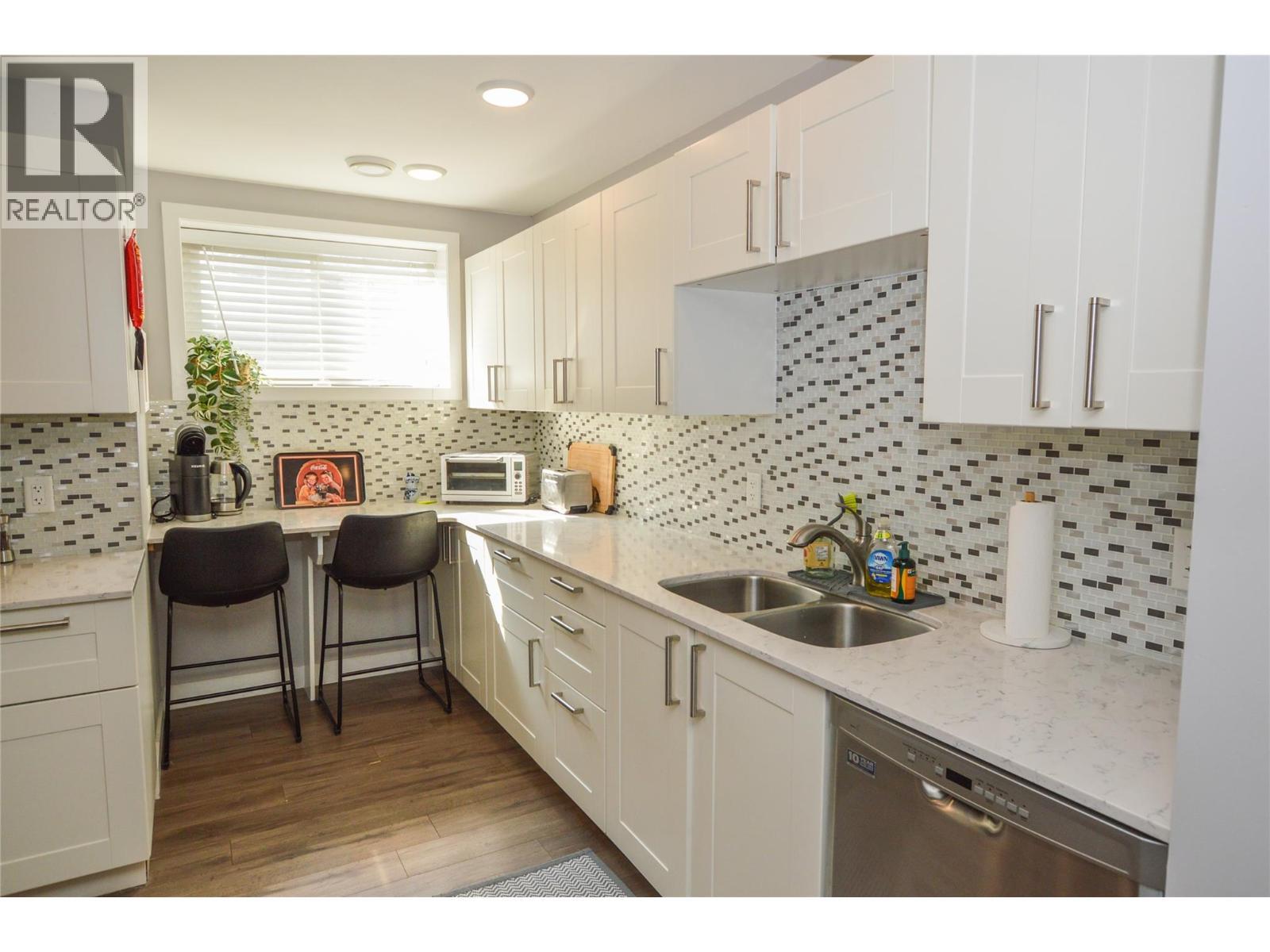 10126 Rand Street. Summerland, British Columbia