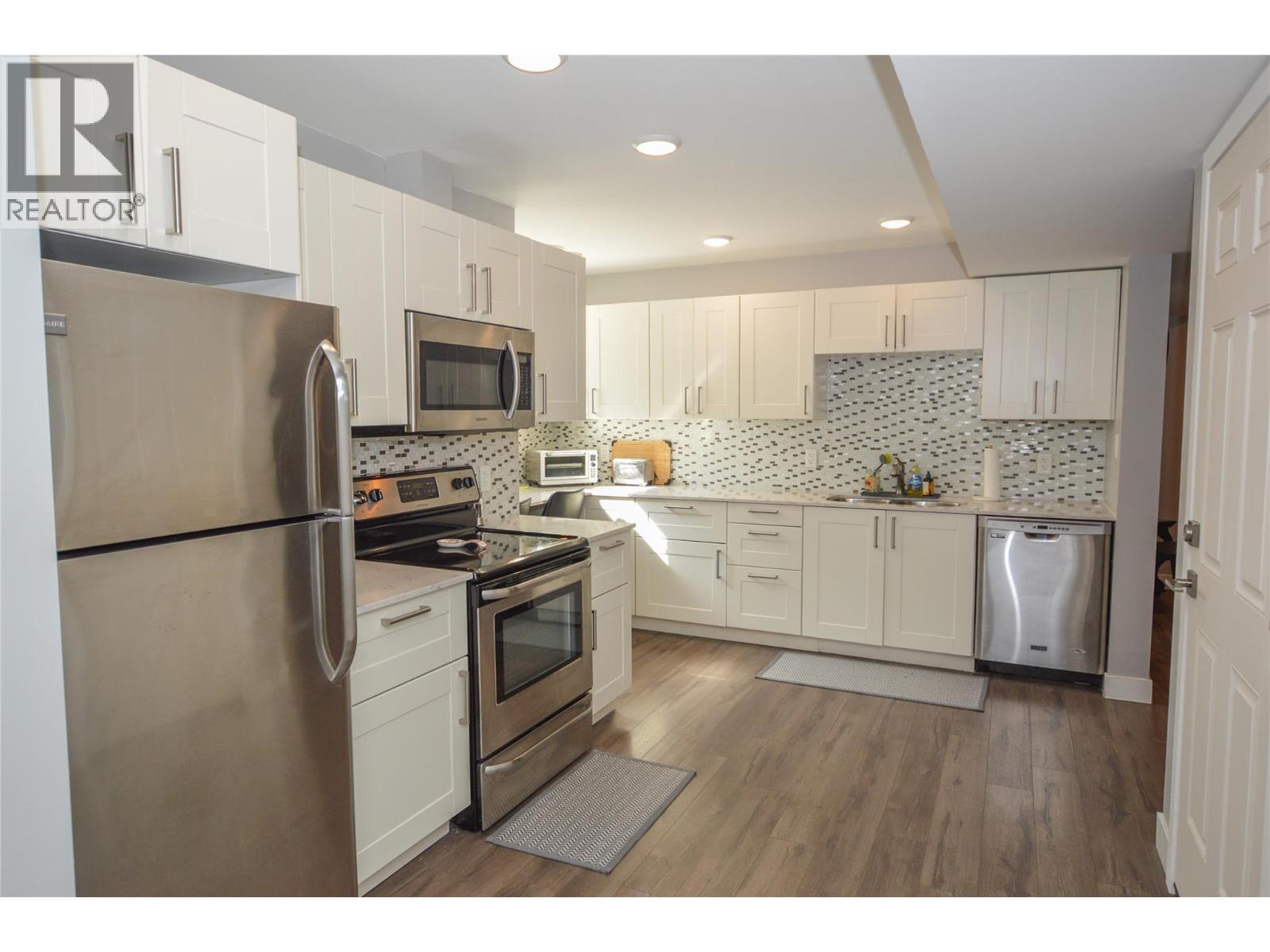 10126 Rand Street. Summerland, British Columbia