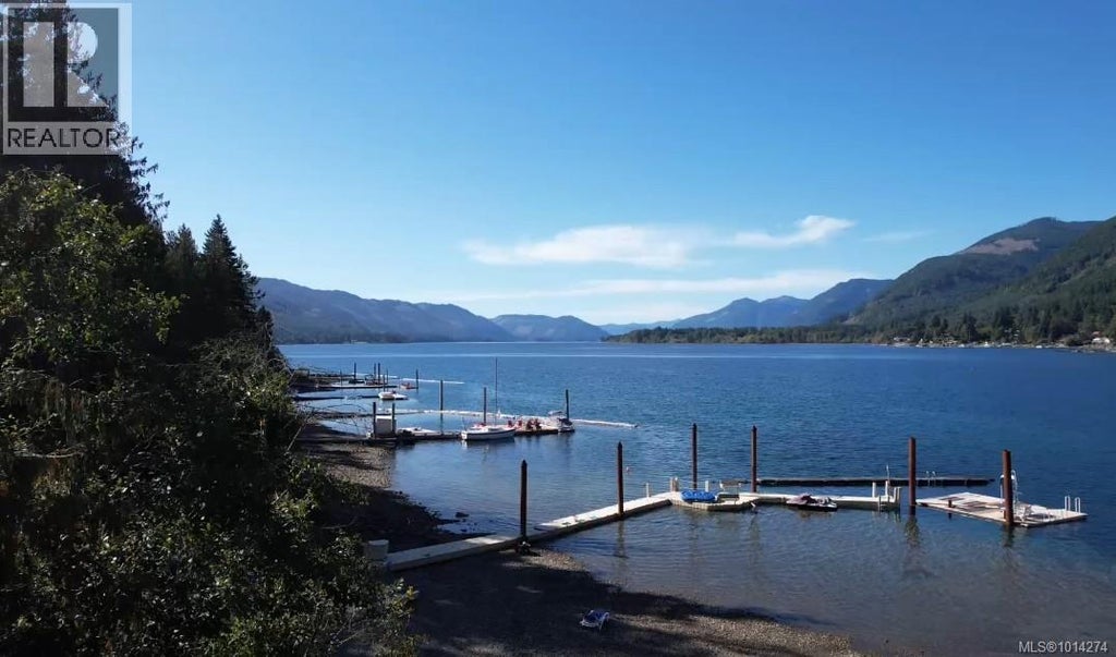 4 8290 Sa-seen-os Road, Youbou