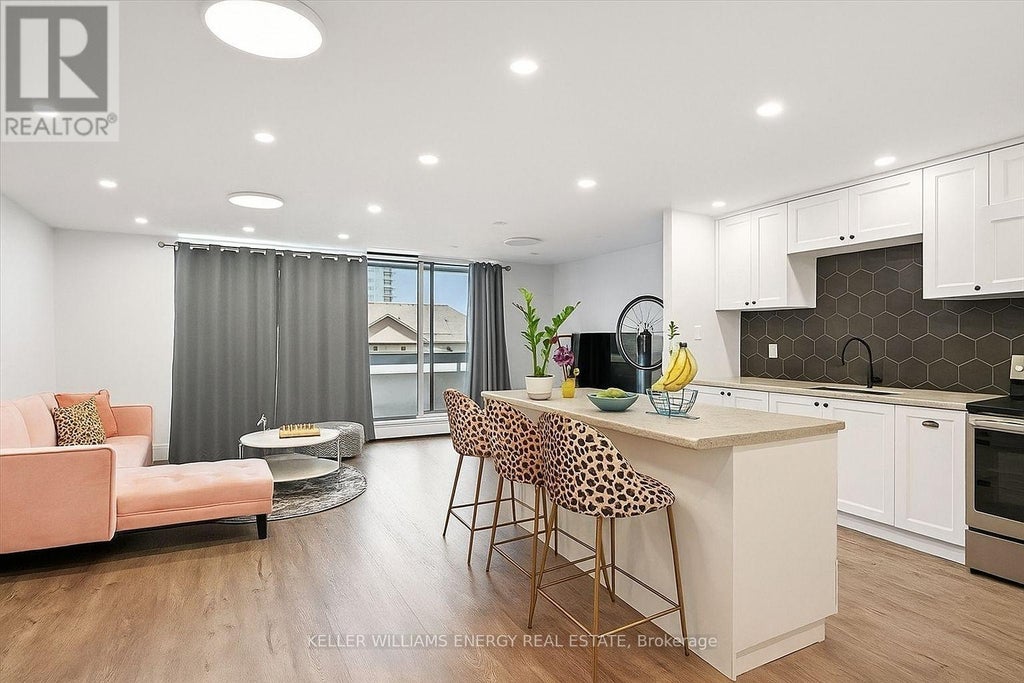 501 - 1210 Radom Street, Pickering (bay Ridges)