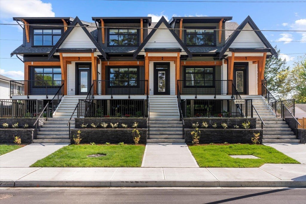 2 46106 Riverside Drive|chilliwack Proper East, Chilliwack