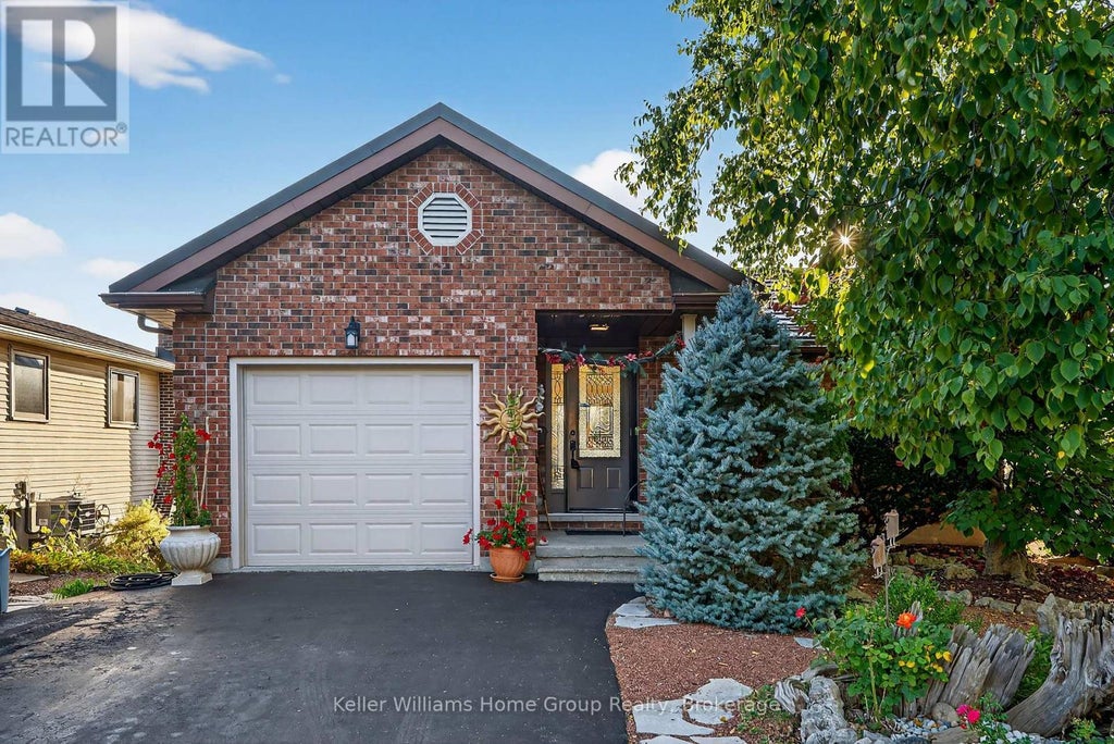 114 Dovercliffe Road, Guelph (dovercliffe Park/old University)