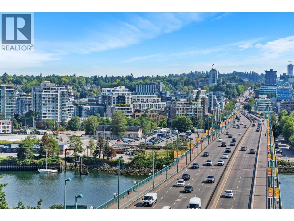 1284 87 Nelson Street, Vancouver