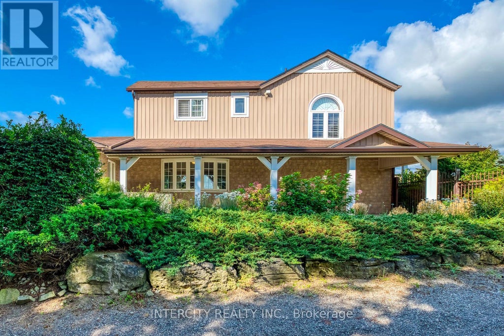 2764 Governors Road, Hamilton