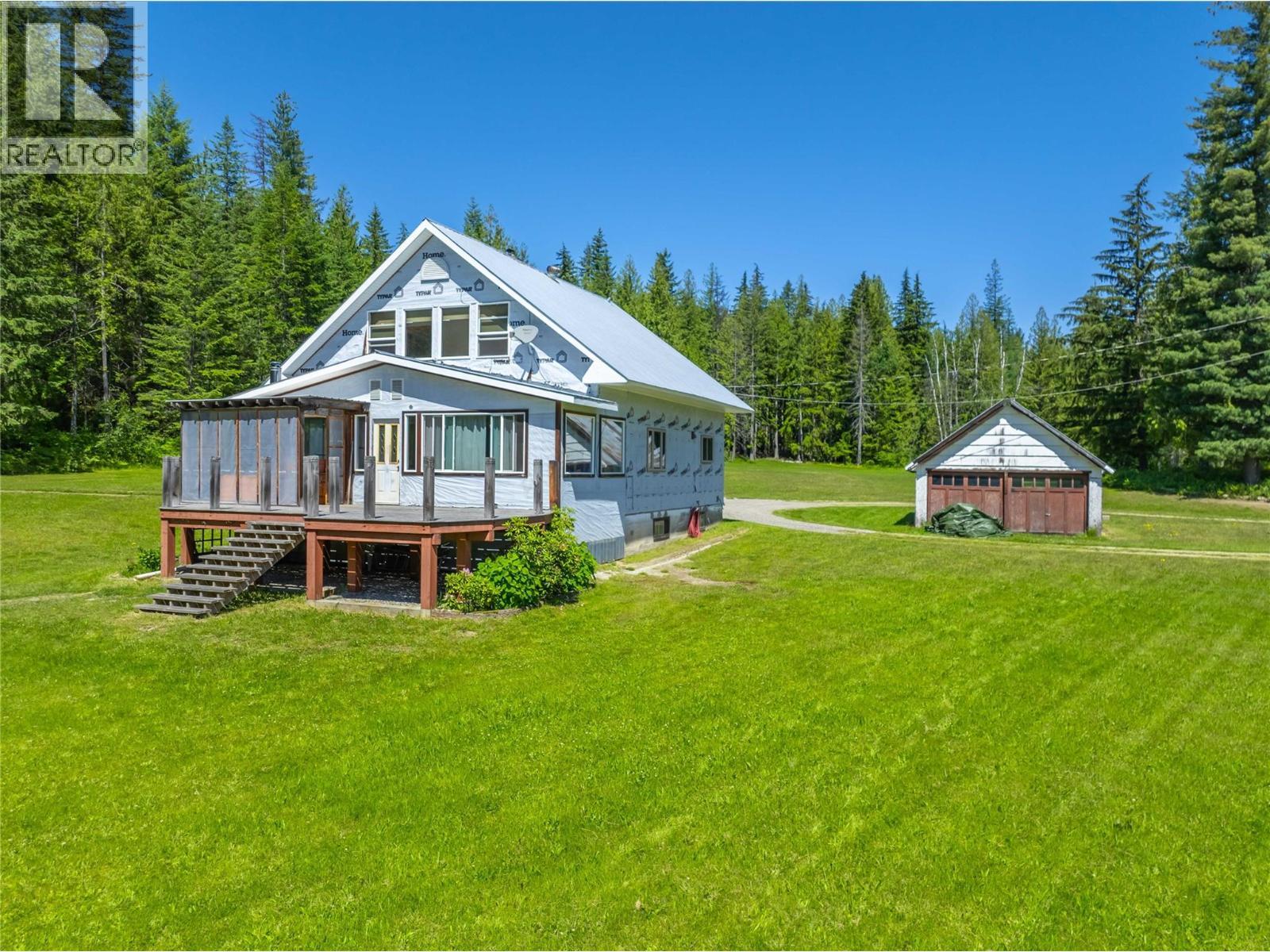 1734 Mt Begbie Road. Revelstoke, British Columbia