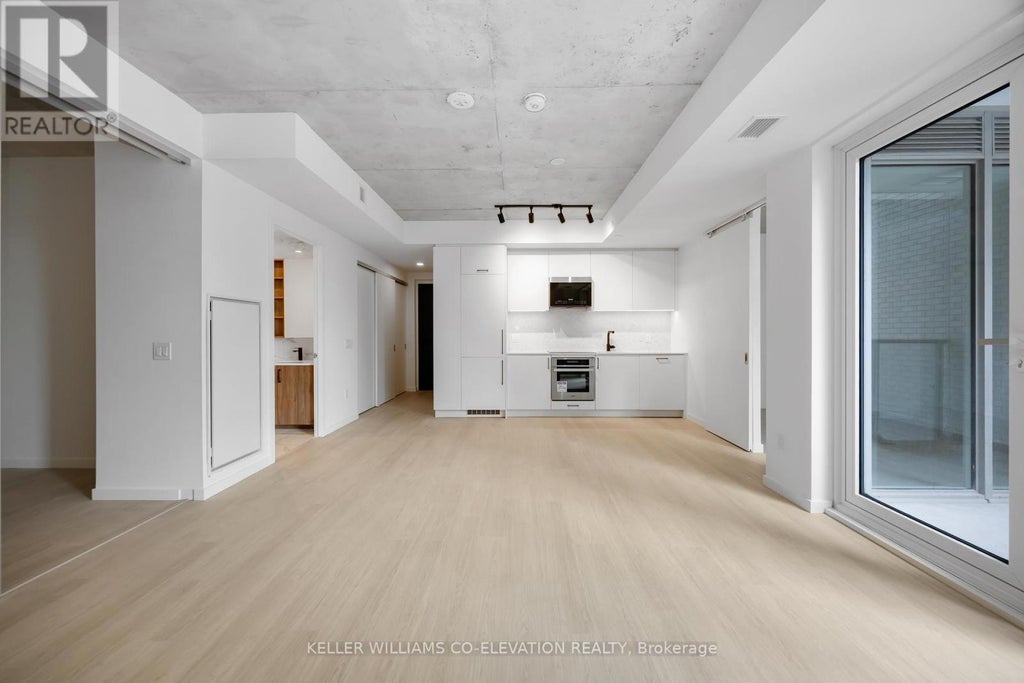 331 - 689 The Queensway Street, Toronto (stonegate-Queensway)