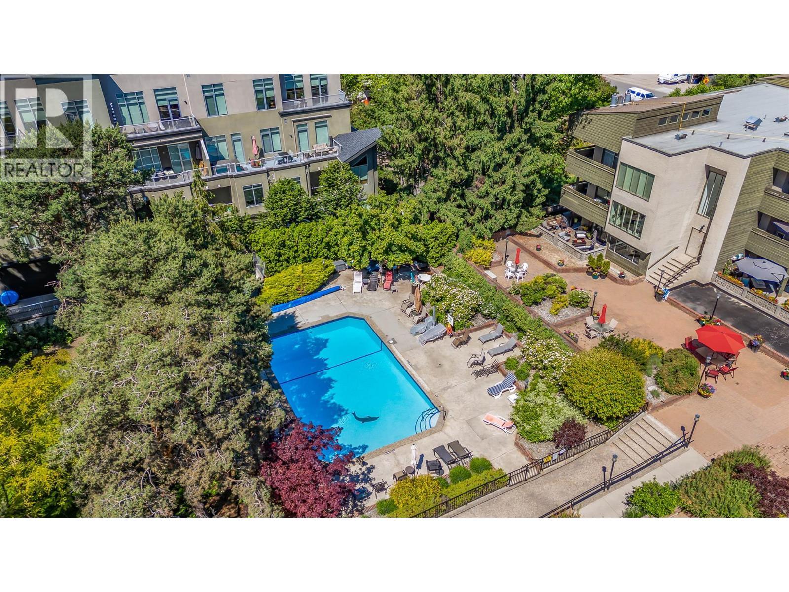 1056 Bernard Avenue Unit# 216. Kelowna, British Columbia
