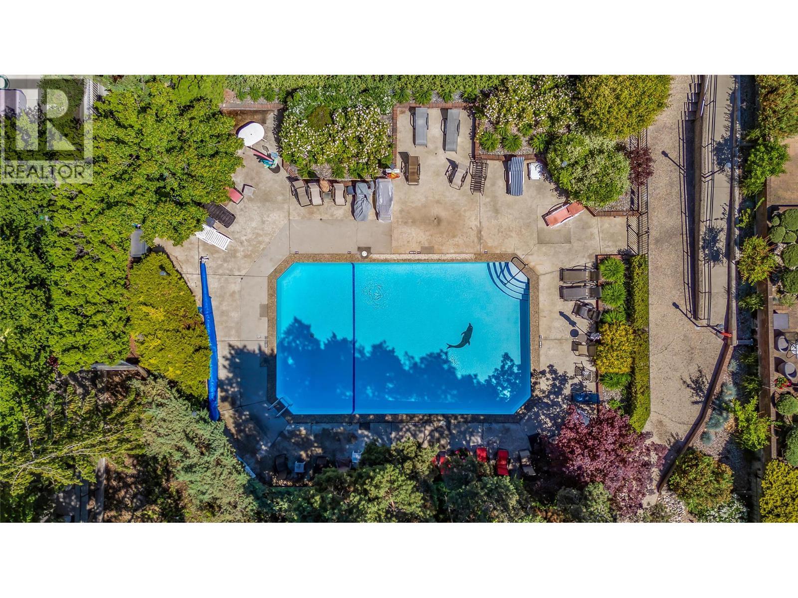 1056 Bernard Avenue Unit# 216. Kelowna, British Columbia