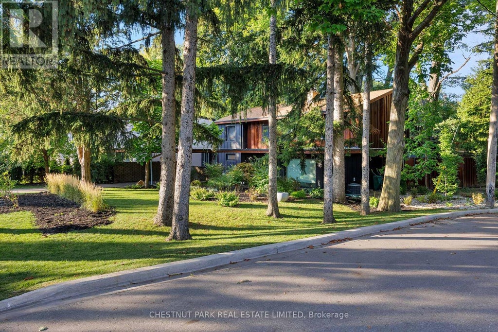 57 Wimbleton Road, Toronto (edenbridge-Humber Valley)