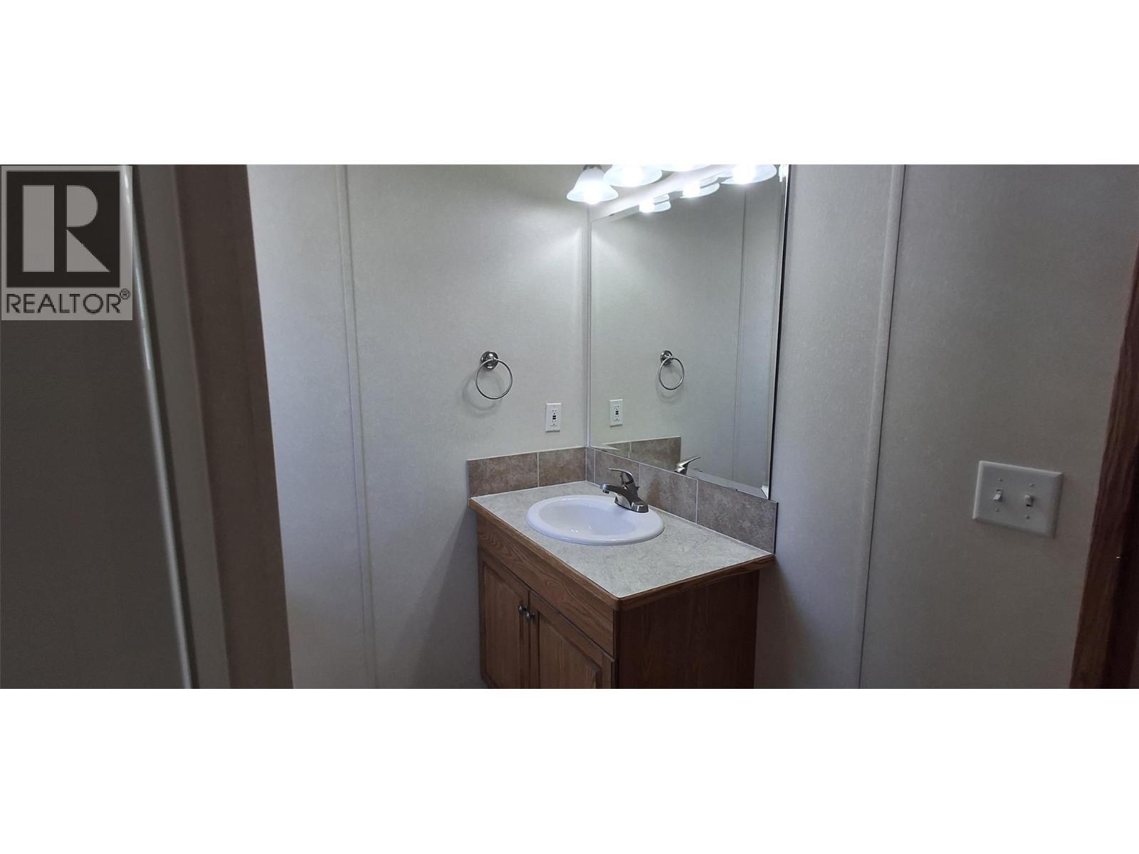 4965 Pine Acres Road Unit# 69. Chase, British Columbia