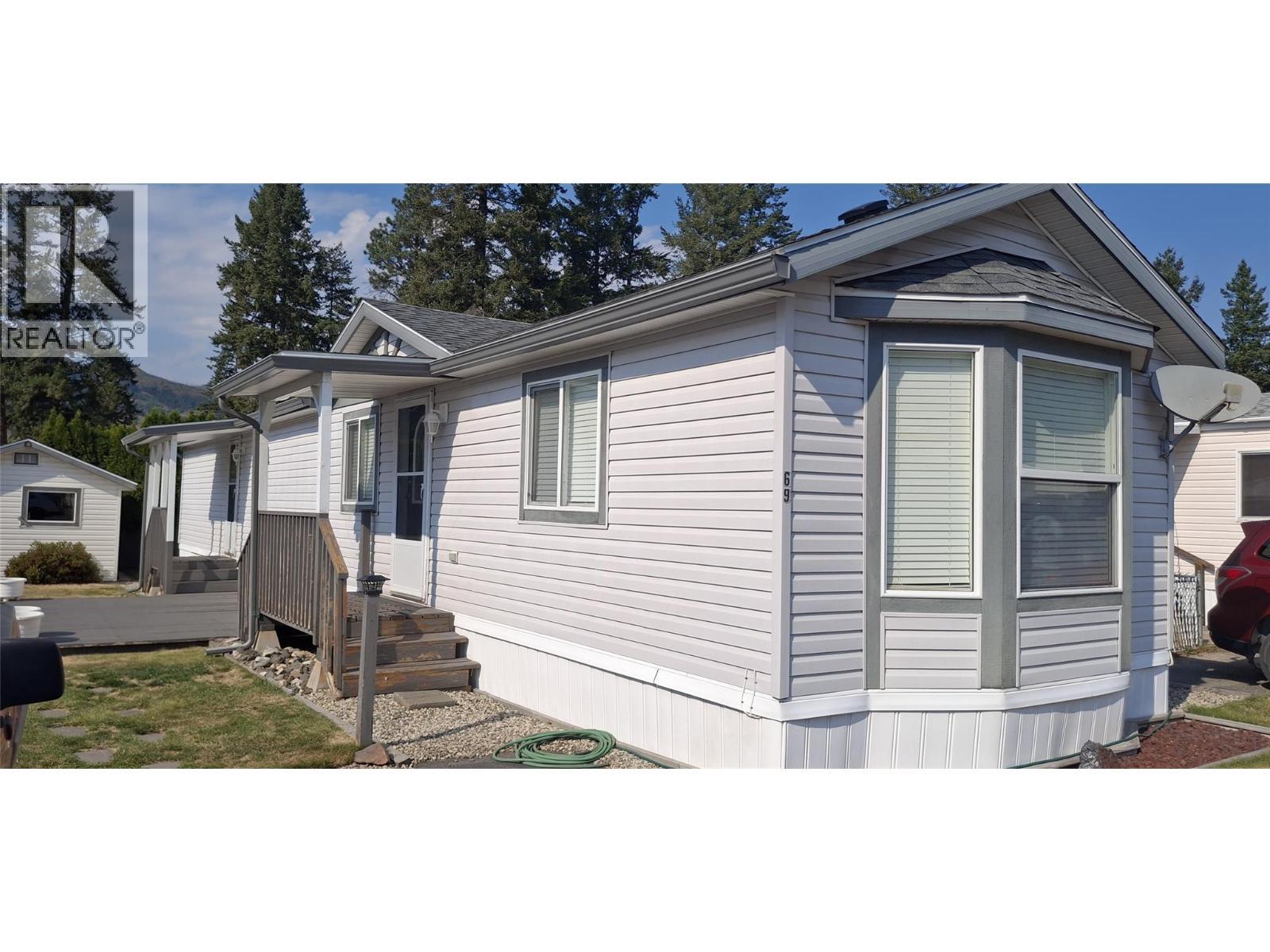 4965 Pine Acres Road Unit# 69. Chase, British Columbia