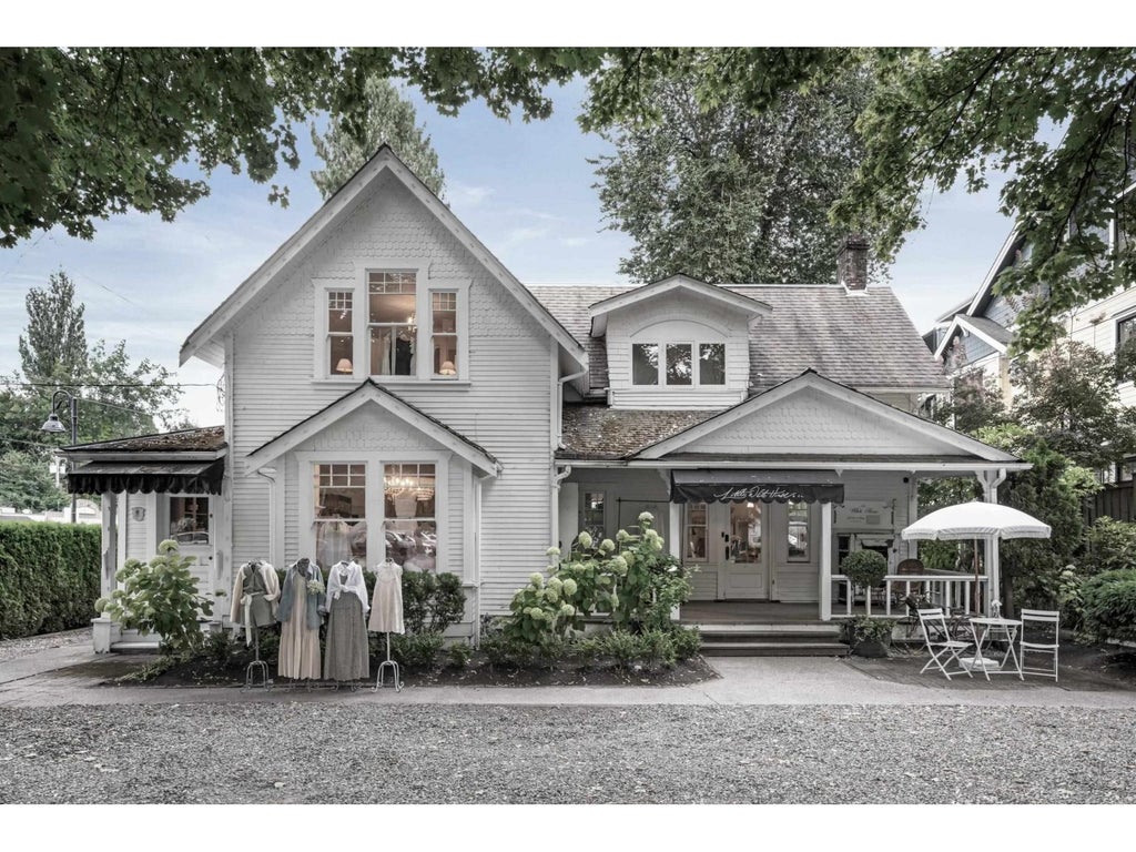 9090 Glover Road, Langley