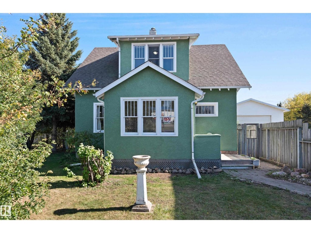 333 White Earth Earth St, Smoky Lake Town