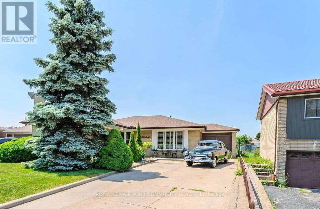 50 Council Crescent, Toronto (york University Heights)