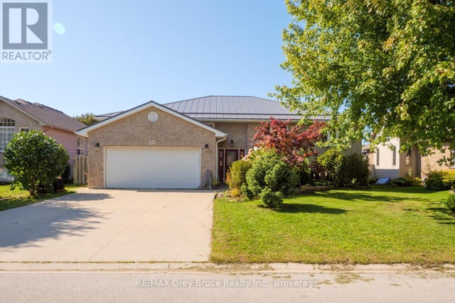 958 Highland Street, Saugeen Shores