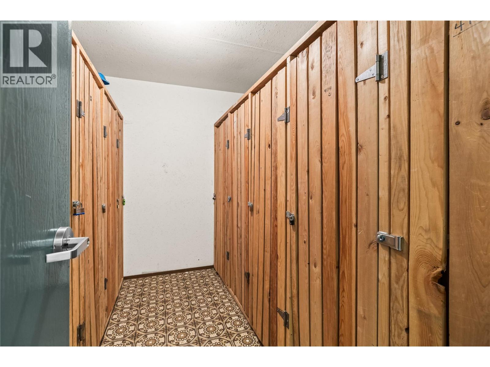 60 Wolverine Road Unit# 413. Big White, British Columbia